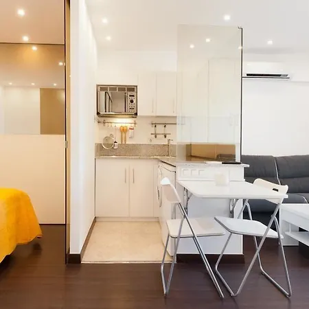 Paseo Maritimo Luxe Apartment