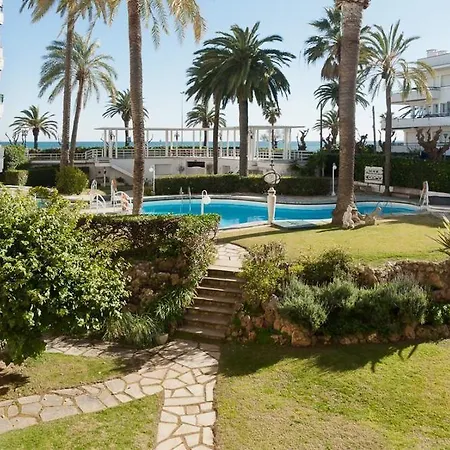 Paseo Maritimo Luxe Apartment